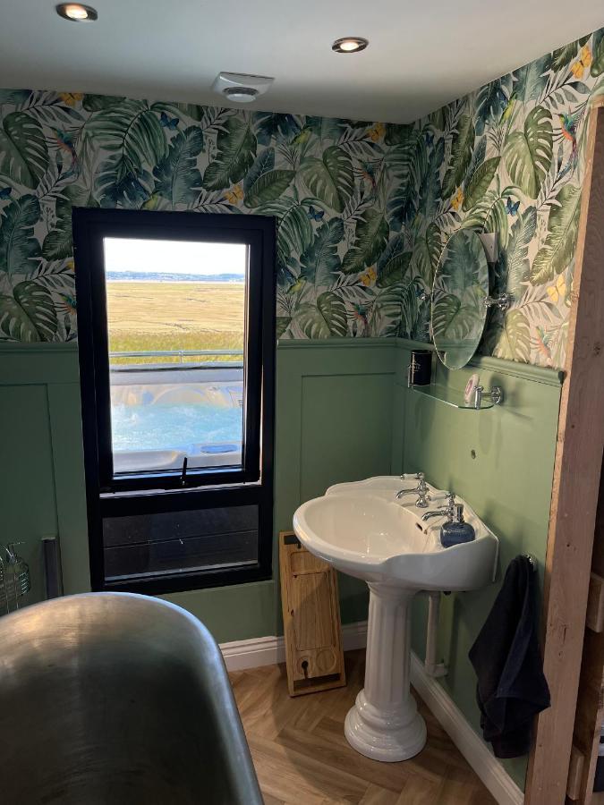 The Rhossili Bay Secret Villa Swansea Ngoại thất bức ảnh